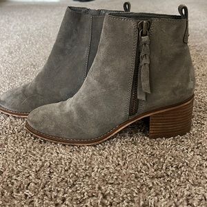 BP size 8 gray ankle booties